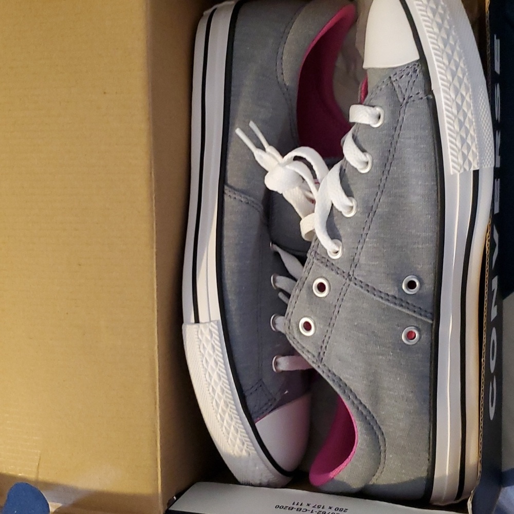 Converse - Picture 5 of 5